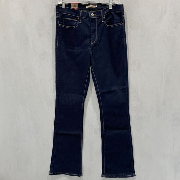 Levi's Slimming Bootcut Jeans - Picture 2 of 5